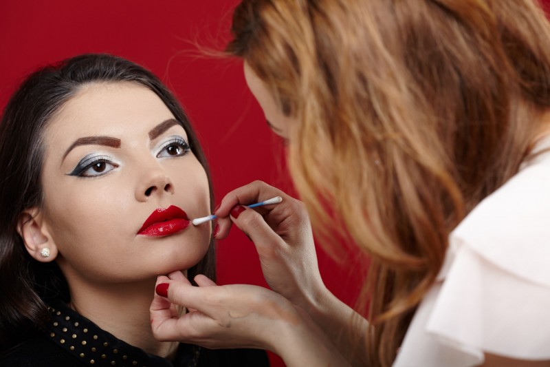 Make an Appointment With a Beauty School in Overland Park KS