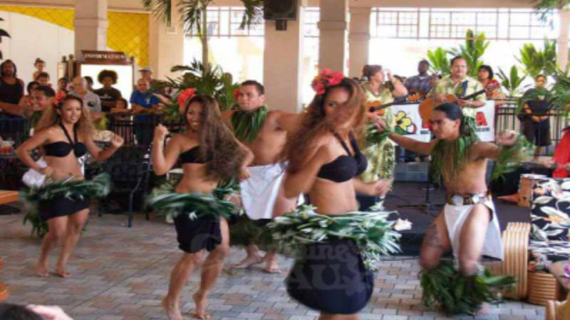 How To Plan The Perfect Hula Party