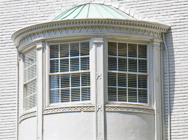 Why Should Homeowners Choose Awning Windows in Lawrence Kansas?