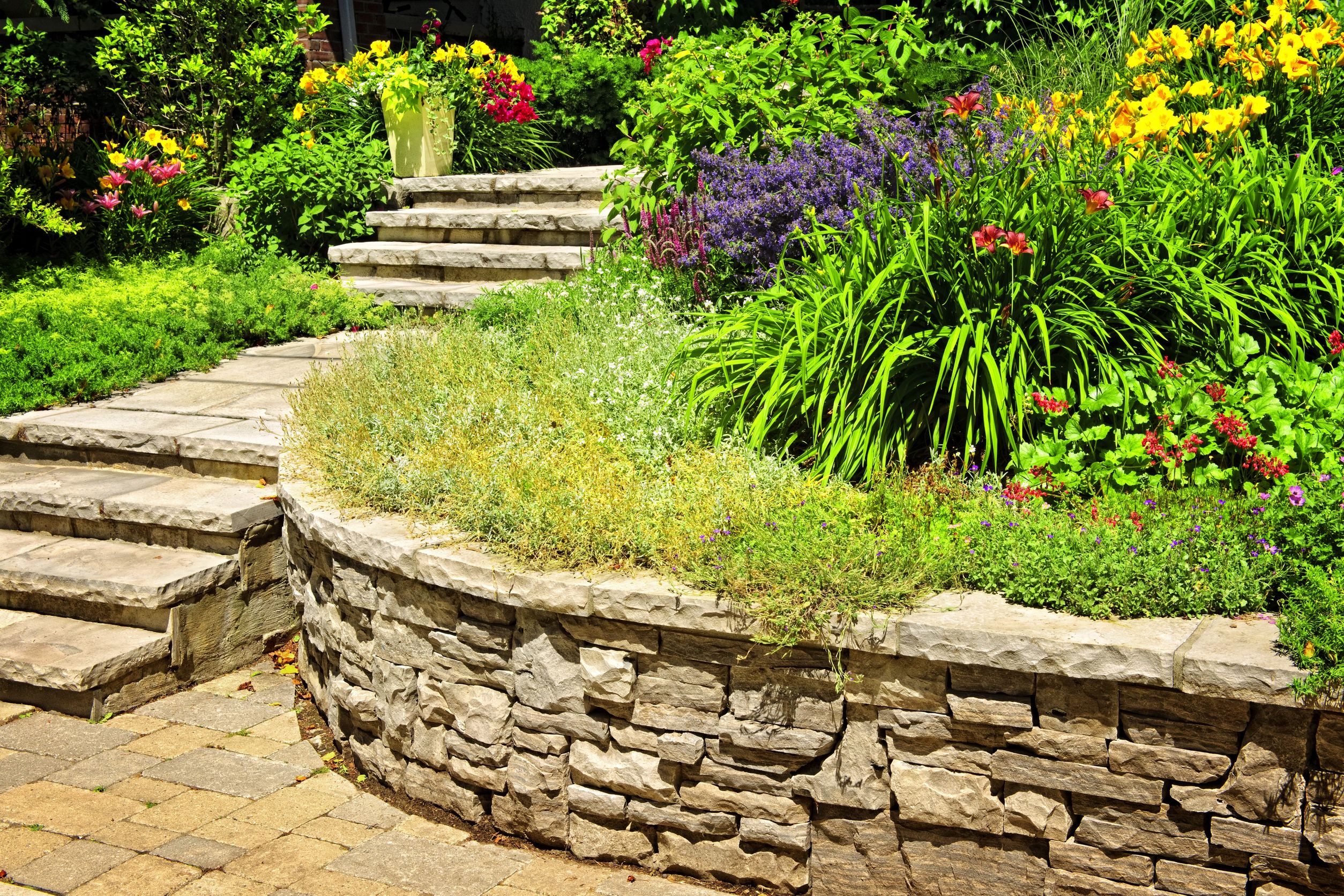 5 Reasons to Landscape With Gravel in San Marcos, TX