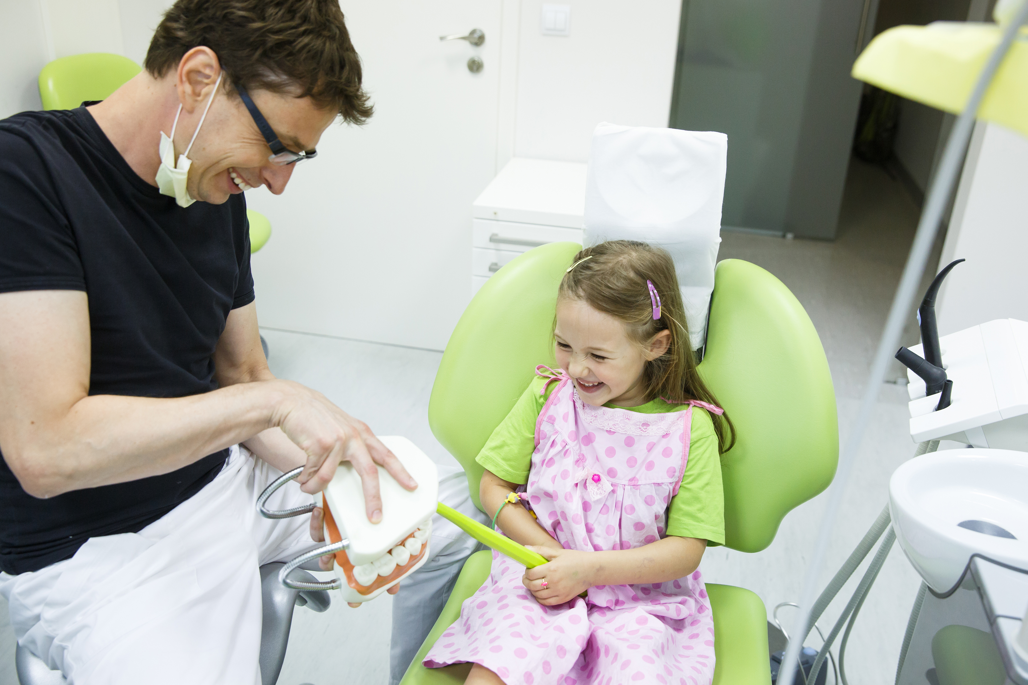 When is it Time to Visit a Pediatric Dentist in Arlington TX?