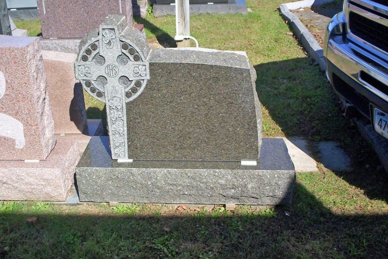 Giving Headstones in Connecticut A Personalized Touch